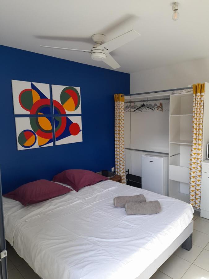 Chambre Avec Salle De Bain, Wc Et Terrasse L'Etang-Sale ภายนอก รูปภาพ